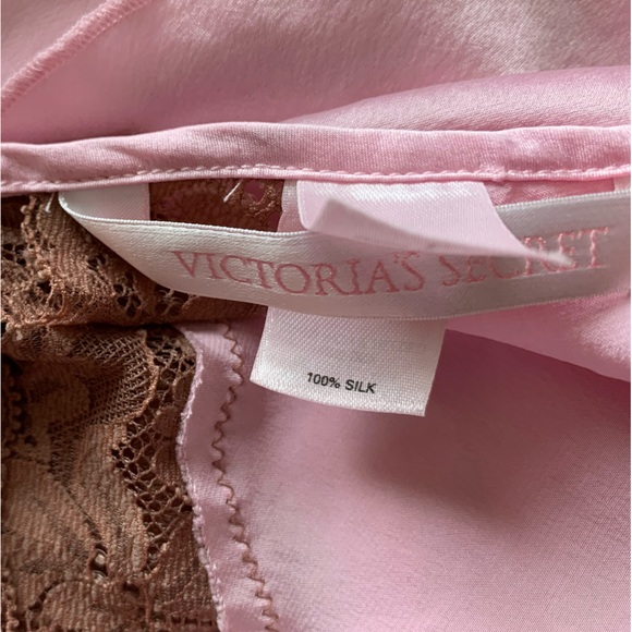 Rare Victoria’s Secret Pink Silk and. Lace Camisole - Picture 7 of 10